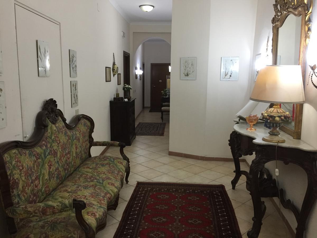 La Residenza Dei Nobili Bed & Breakfast Catanzaro Eksteriør bilde